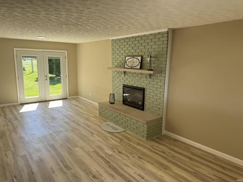 9871 S Evans Road Brookston IN 47923