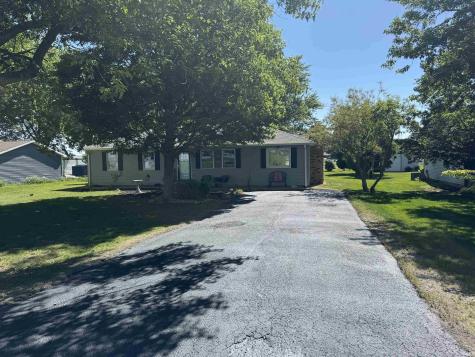 9871 S Evans Road Brookston IN 47923