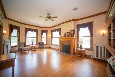 1716 Old Wheatland Road Vincennes IN 47591