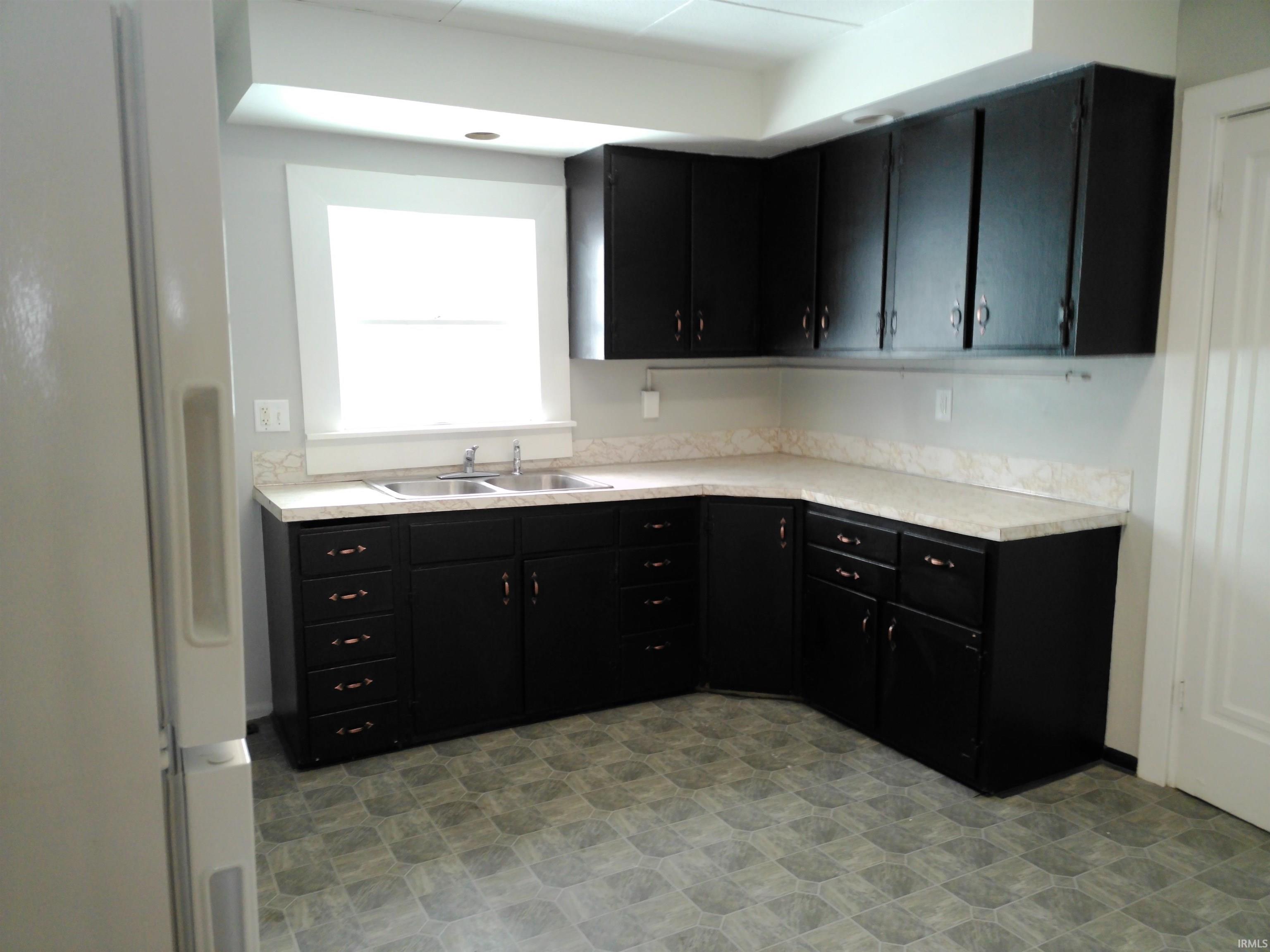 1619 Leer Street South Bend IN 46613