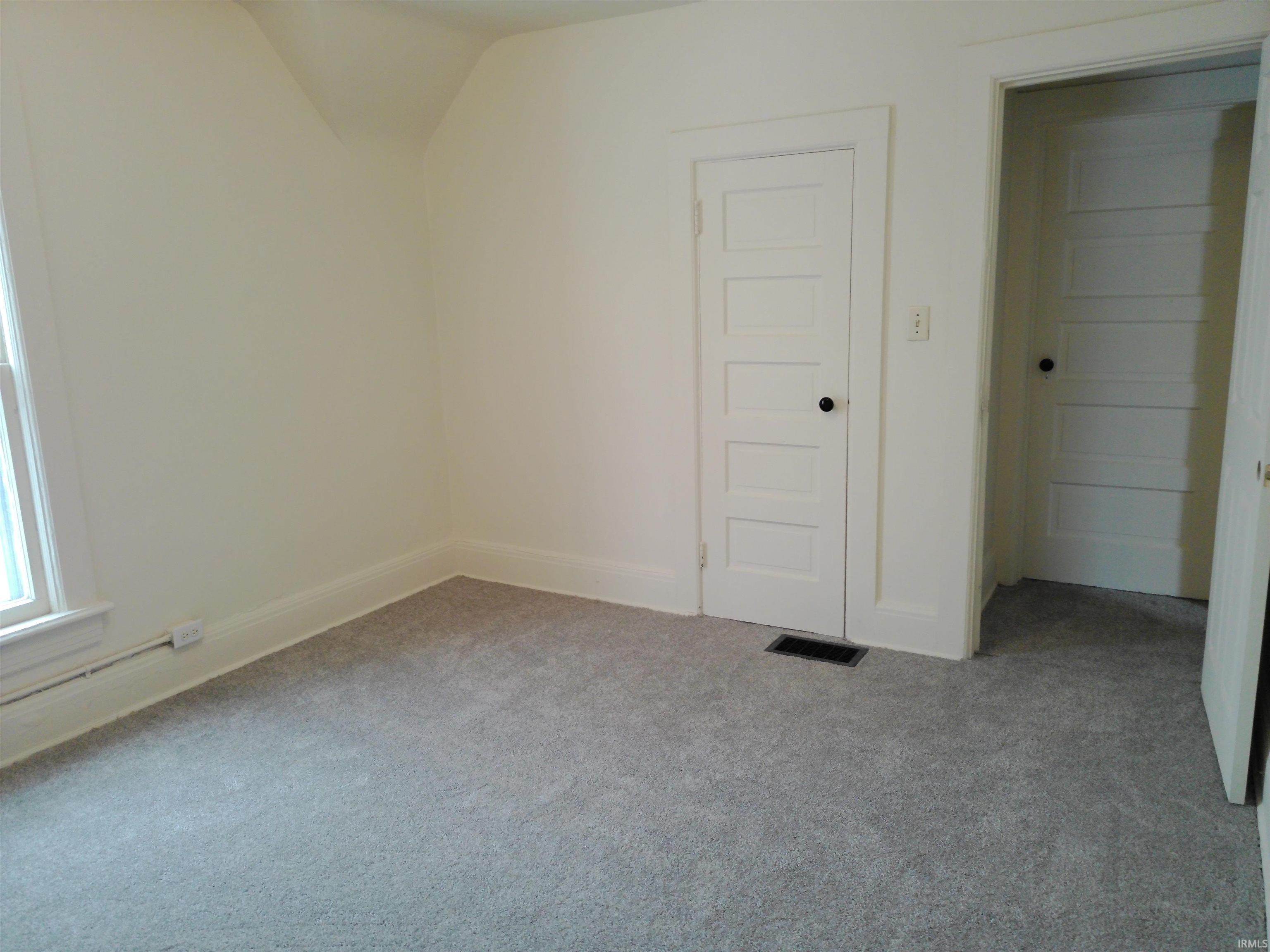 1619 Leer Street South Bend IN 46613