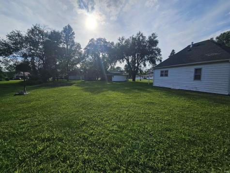 702 S Durbin Street Bicknell IN 47512