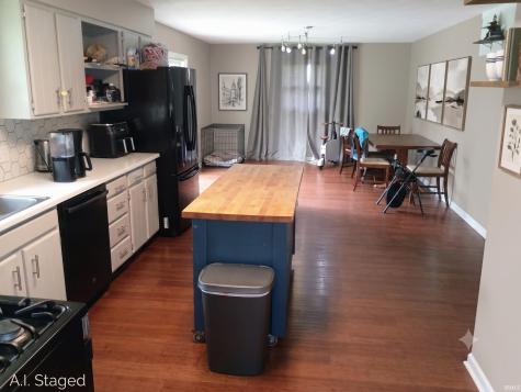 1104 N Hiawatha Drive Syracuse IN 46567