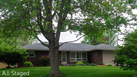 1104 N Hiawatha Drive Syracuse IN 46567