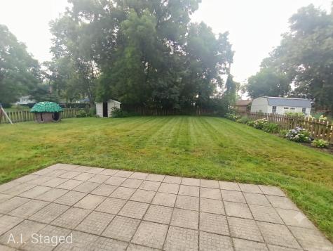 1104 N Hiawatha Drive Syracuse IN 46567