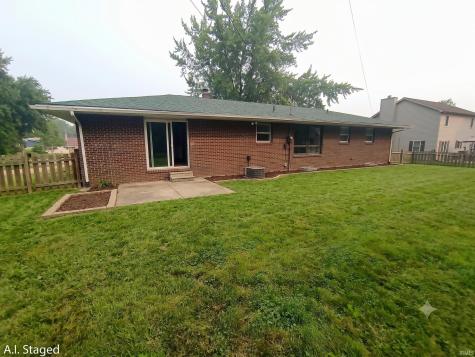 1104 N Hiawatha Drive Syracuse IN 46567