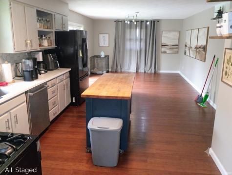 1104 N Hiawatha Drive Syracuse IN 46567