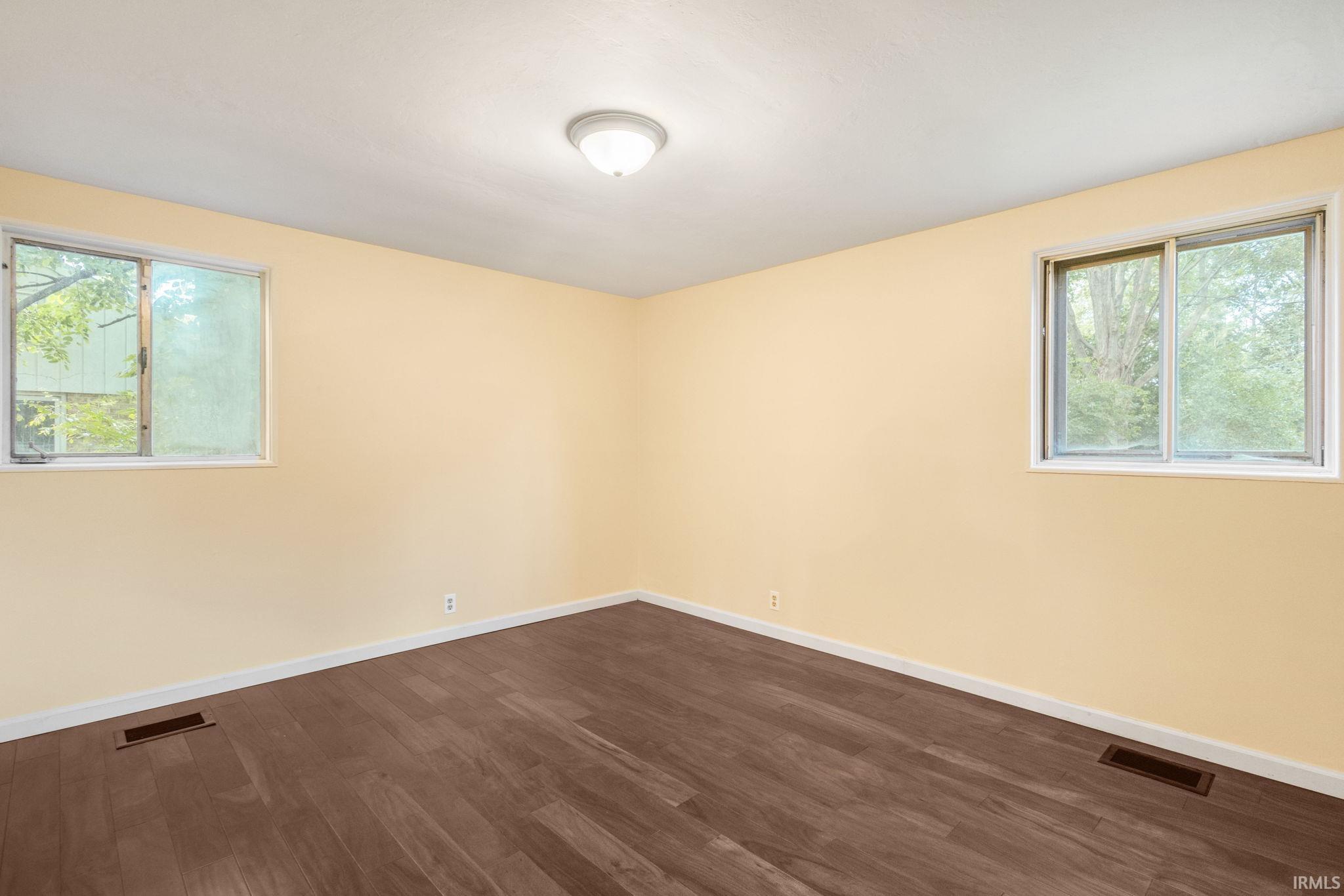 2729 Hilltop Drive South Bend IN 46614