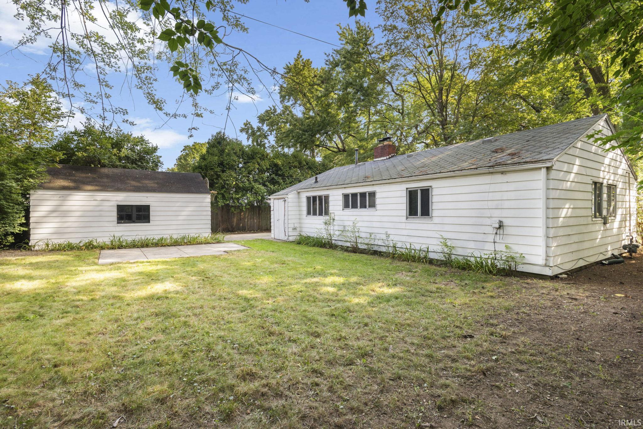 2729 Hilltop Drive South Bend IN 46614