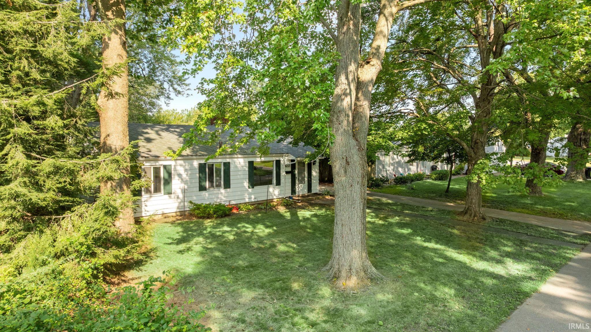 2729 Hilltop Drive South Bend IN 46614