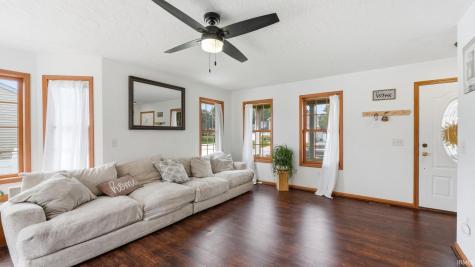605 E Wawonaissa Drive Syracuse IN 46567