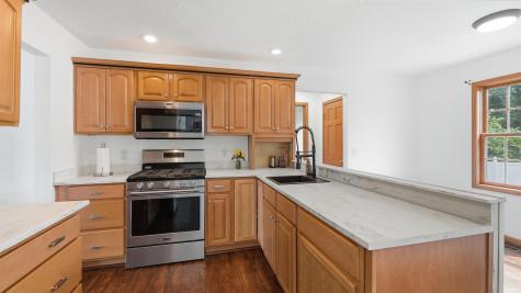 605 E Wawonaissa Drive Syracuse IN 46567