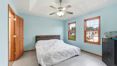 605 E Wawonaissa Drive Syracuse IN 46567