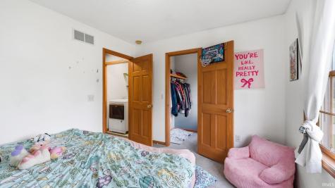 605 E Wawonaissa Drive Syracuse IN 46567