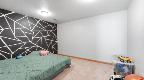 605 E Wawonaissa Drive Syracuse IN 46567