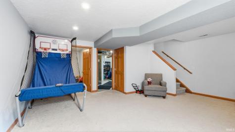 605 E Wawonaissa Drive Syracuse IN 46567