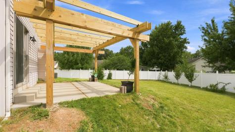 605 E Wawonaissa Drive Syracuse IN 46567