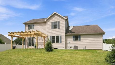 605 E Wawonaissa Drive Syracuse IN 46567
