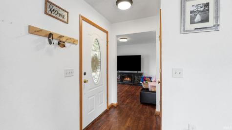 605 E Wawonaissa Drive Syracuse IN 46567