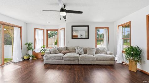 605 E Wawonaissa Drive Syracuse IN 46567