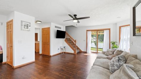 605 E Wawonaissa Drive Syracuse IN 46567
