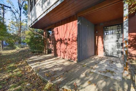 1529 E Dunstan Drive Bloomington IN 47401