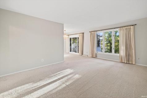 1529 E Dunstan Drive Bloomington IN 47401