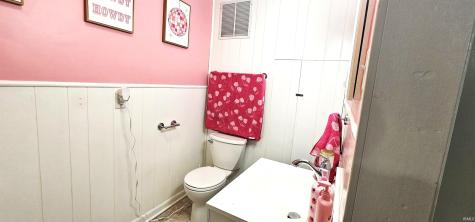 1807 N Saint James Boulevard Evansville IN 47711