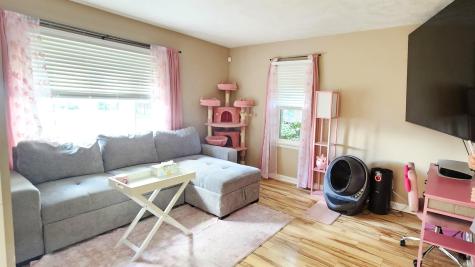 1807 N Saint James Boulevard Evansville IN 47711