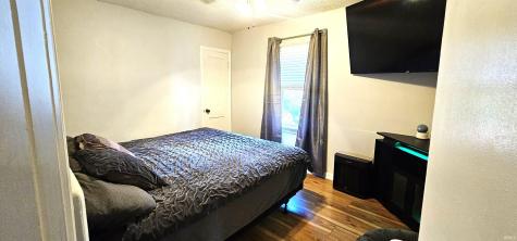 1807 N Saint James Boulevard Evansville IN 47711