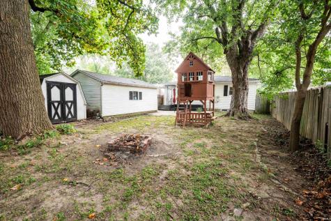 1807 N Saint James Boulevard Evansville IN 47711
