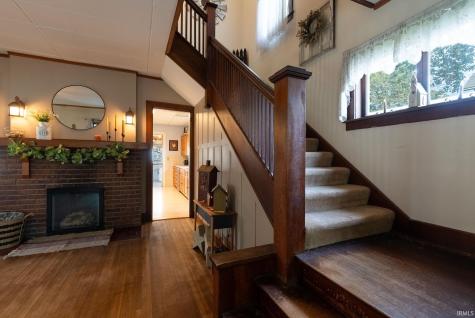 104 N 2nd Street Chalmers IN 47929