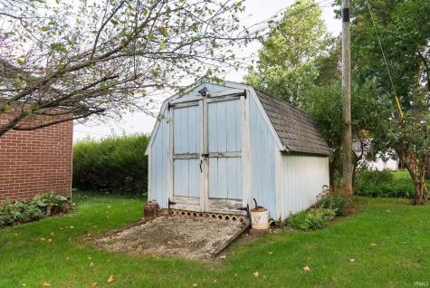 104 N 2nd Street Chalmers IN 47929