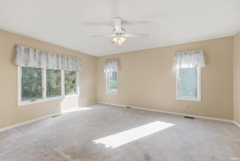 5600 W Sun Point Drive Muncie IN 47304