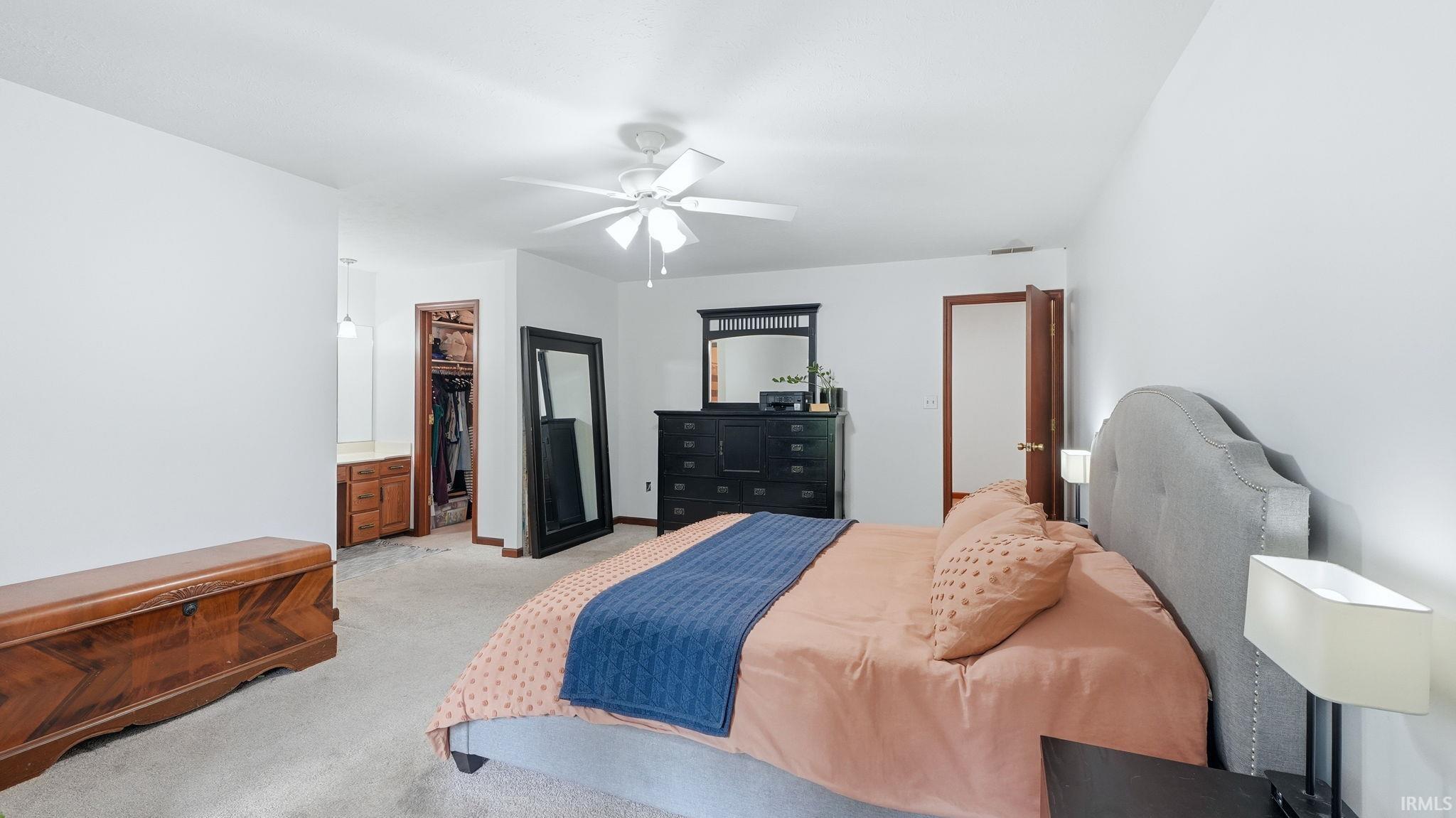 1896 S Lynnwood Drive Warsaw IN 46580