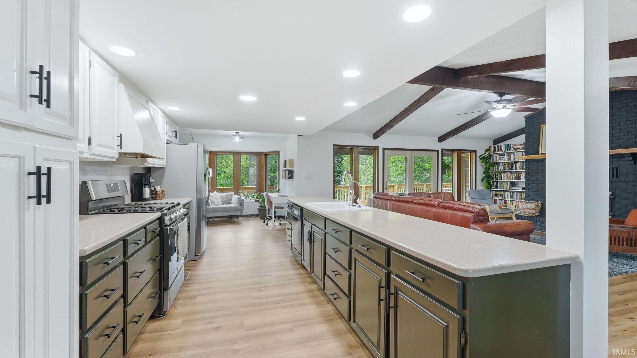 1896 S Lynnwood Drive Warsaw IN 46580