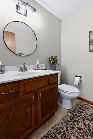 1401 Elmherst Court Goshen IN 46526