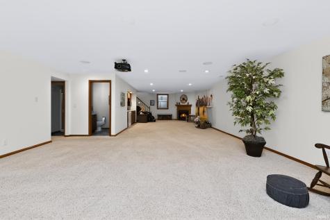 1401 Elmherst Court Goshen IN 46526