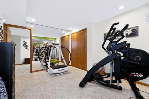 1401 Elmherst Court Goshen IN 46526