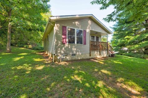 428 S 10th Street Rockport IN 47635