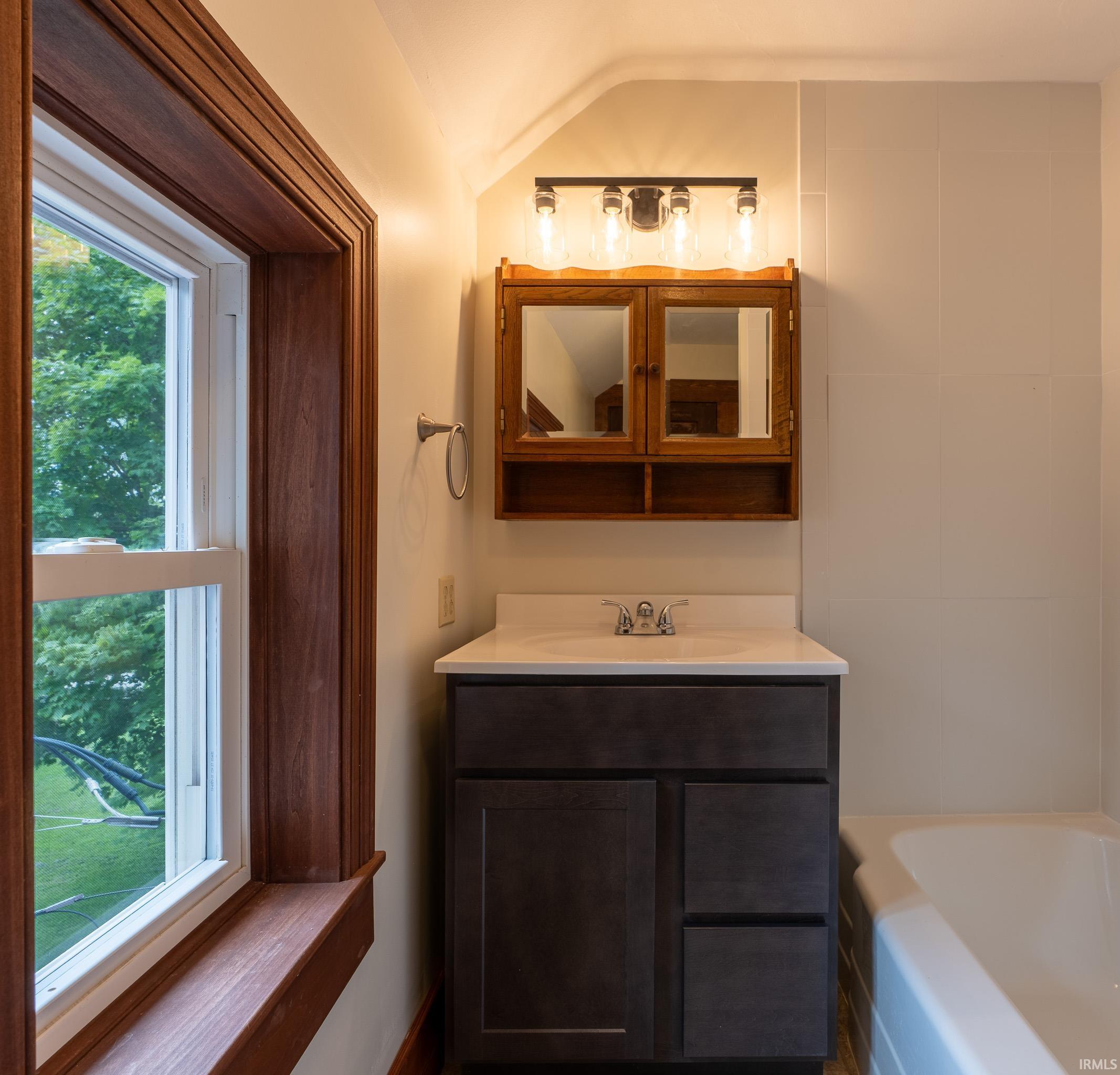 7177 W 100 N Rochester IN 46975