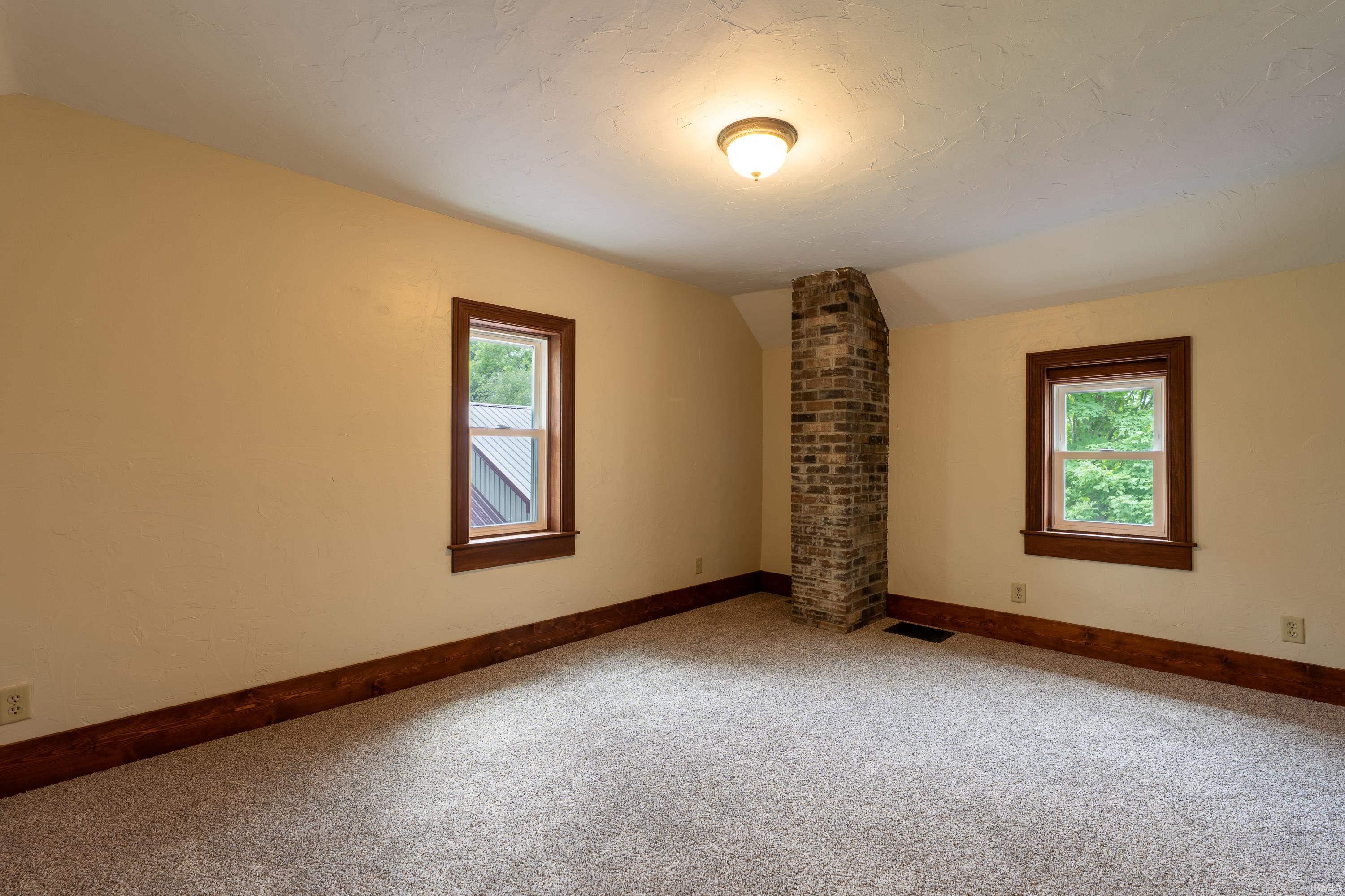 7177 W 100 N Rochester IN 46975