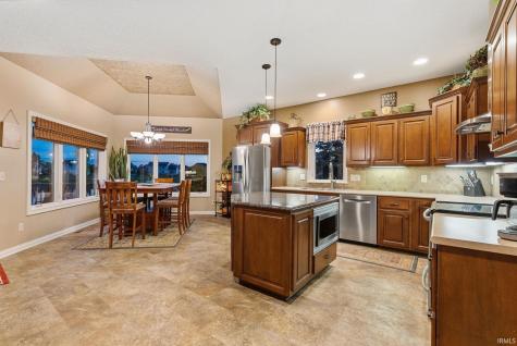 14911 Pirate Cove Fort Wayne IN 46814
