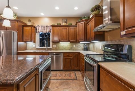 14911 Pirate Cove Fort Wayne IN 46814