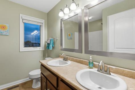 14911 Pirate Cove Fort Wayne IN 46814