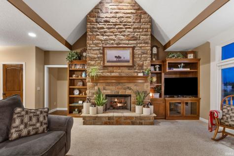 14911 Pirate Cove Fort Wayne IN 46814