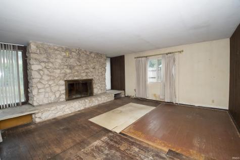 55452 Mayflower South Bend IN 46628