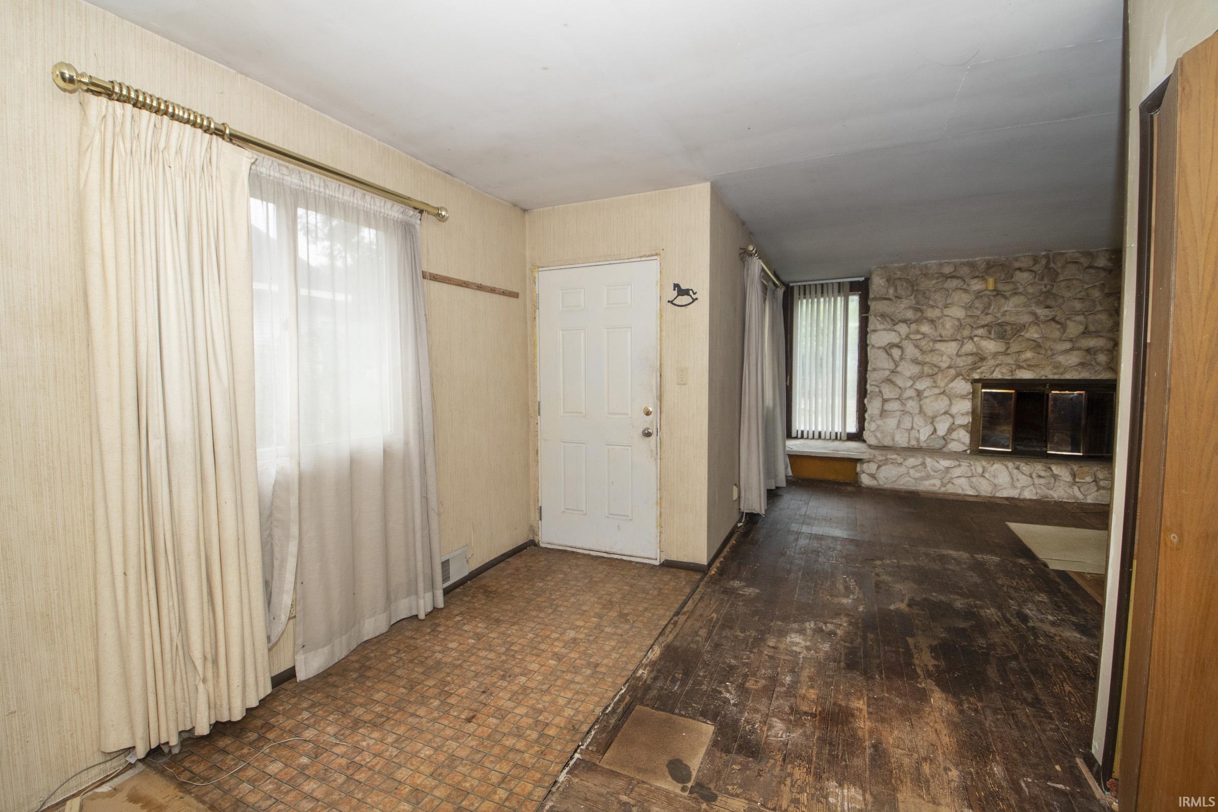 55452 Mayflower South Bend IN 46628