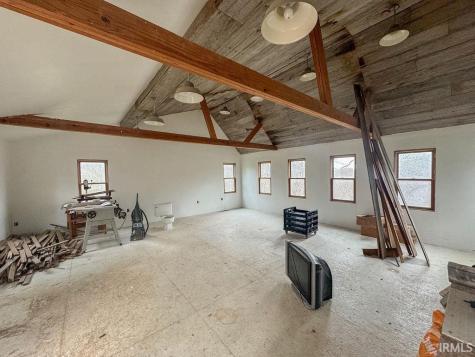 5775 E Guthrie Road Heltonville IN 47436