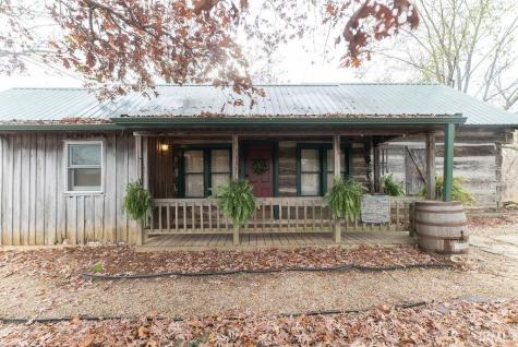 5775 E Guthrie Road Heltonville IN 47436